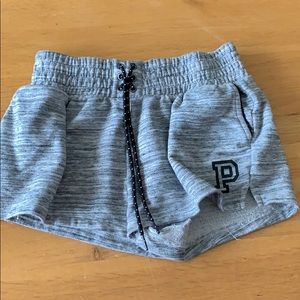 Fleece shorts with pockets